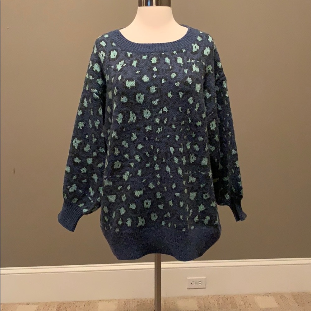 Brand new still packaged Farm Rio sweater